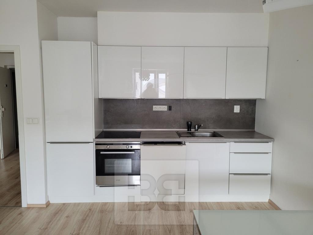 Pronájem bytu 2+kk 65 m2