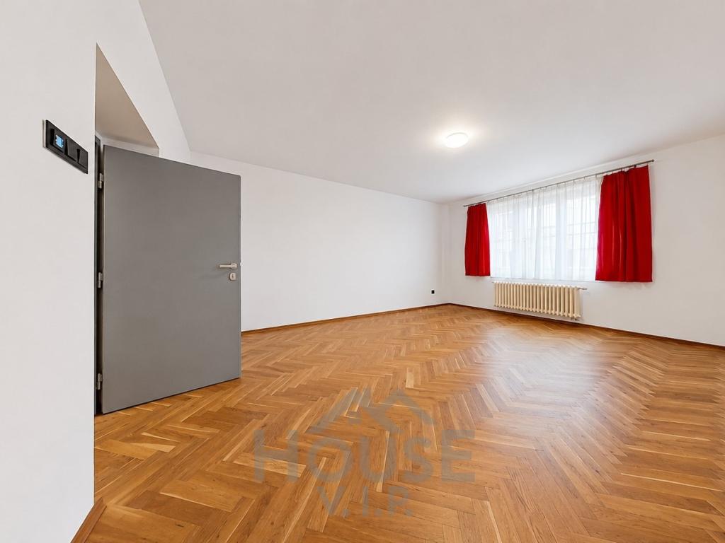 Prodej bytu 2+1 81 m2, Praha – náhled fotky 20