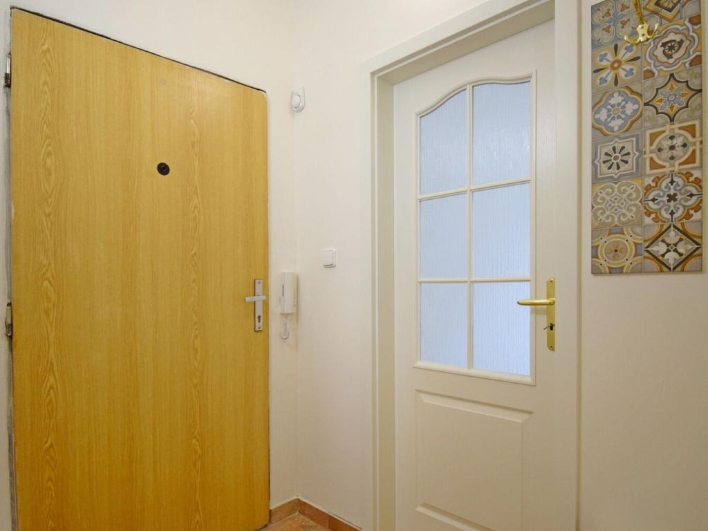 Pronájem bytu 1+kk 23 m2, Praha – náhled fotky 7