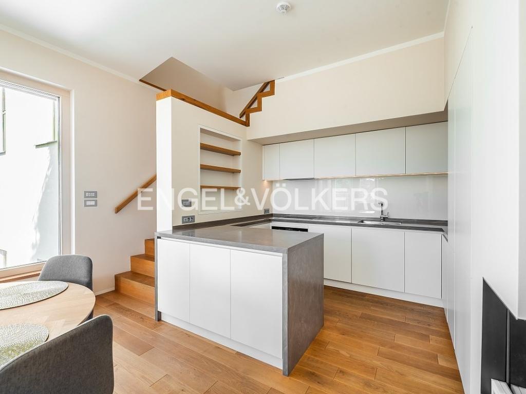 Pronájem bytu 4+kk 103 m2