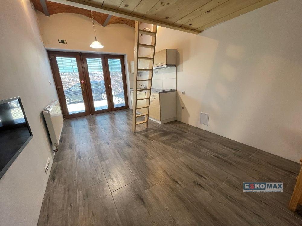 Pronájem bytu 1+kk 26 m2