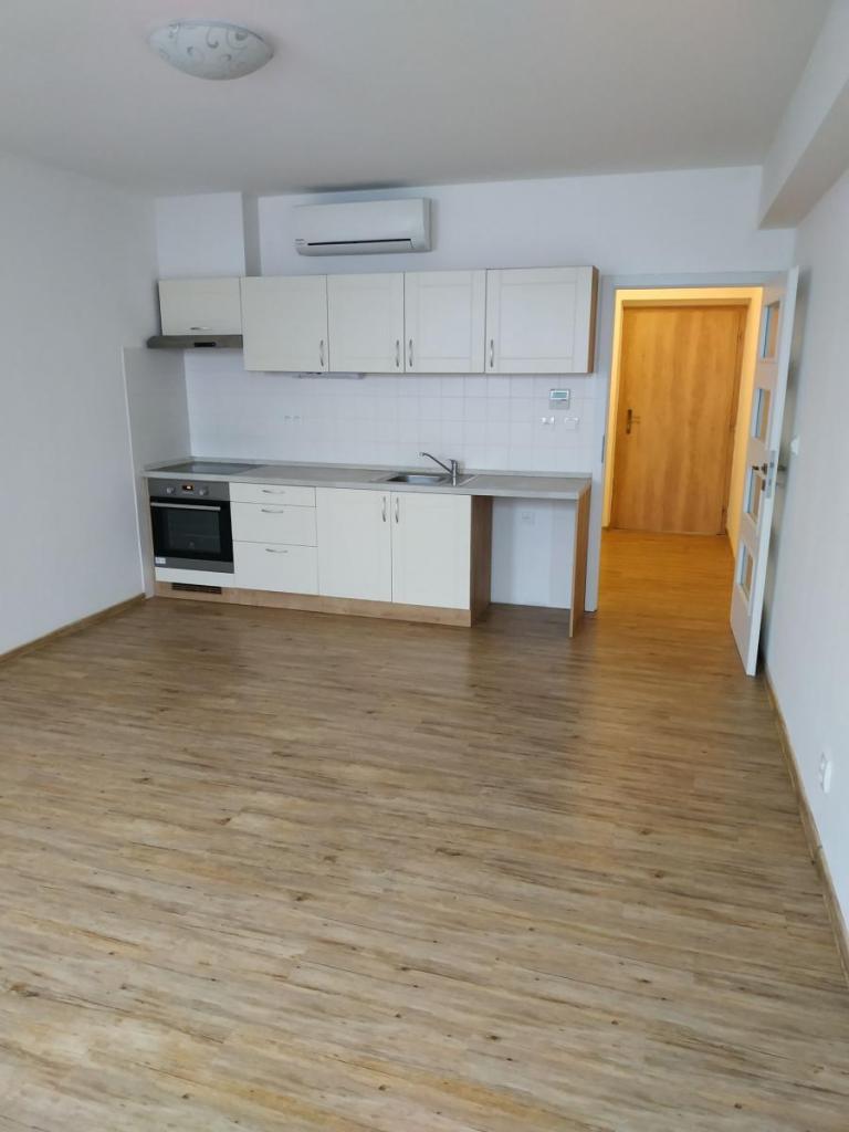 Pronájem bytu 1+kk 30 m2