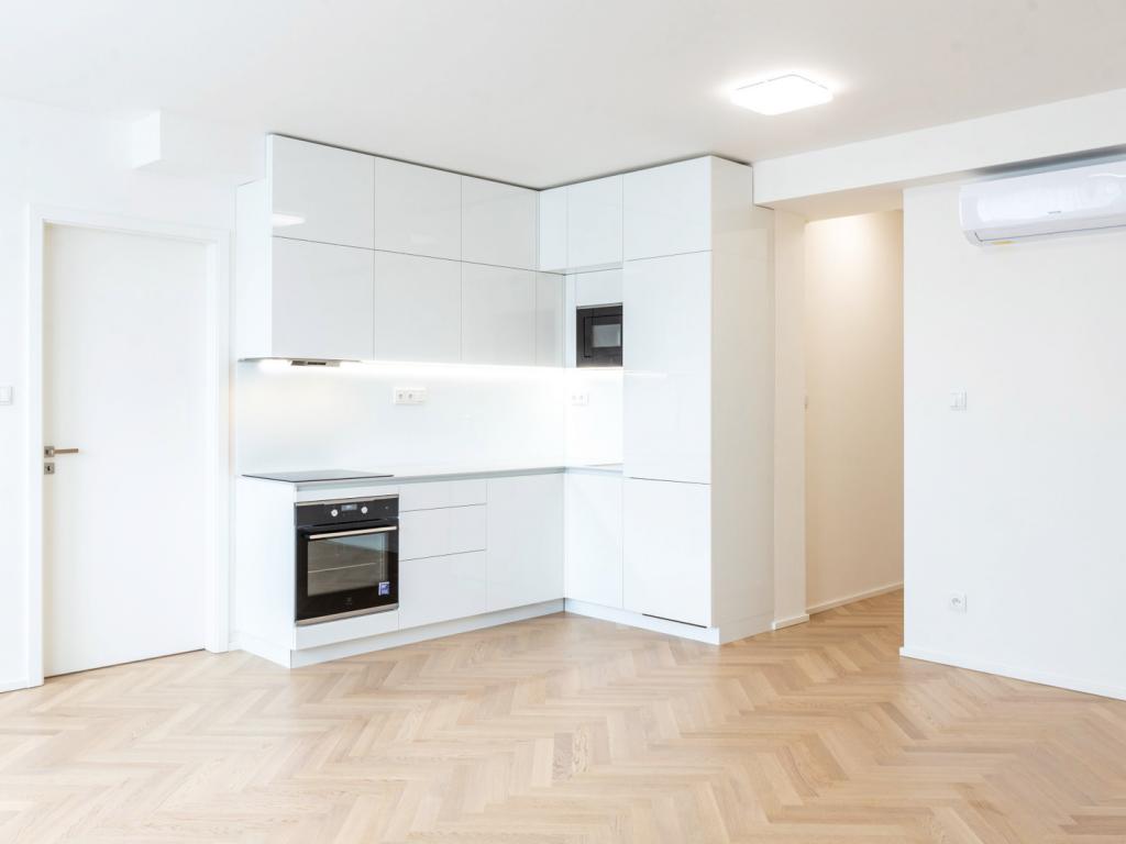 Pronajem bytu 2+kk 52 m2