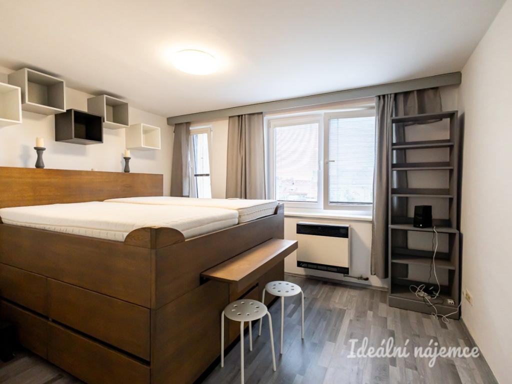 Pronájem bytu 1+kk 27 m2