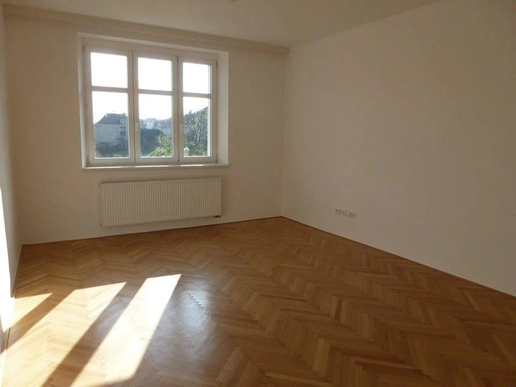 Pronajem bytu 2+kk 110 m2
