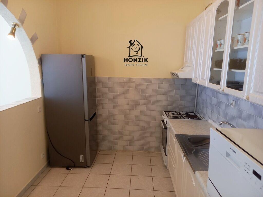 Pronájem bytu 1+1 60 m2
