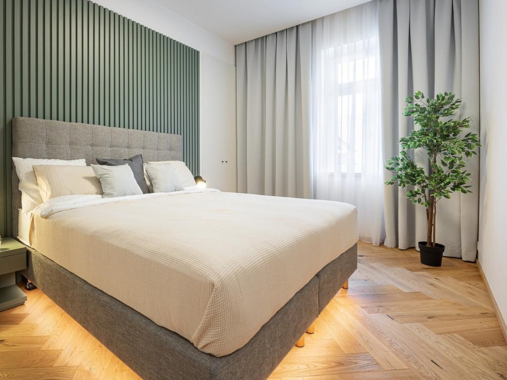 Pronájem bytu 4+kk 114 m2, Praha – náhled fotky 18