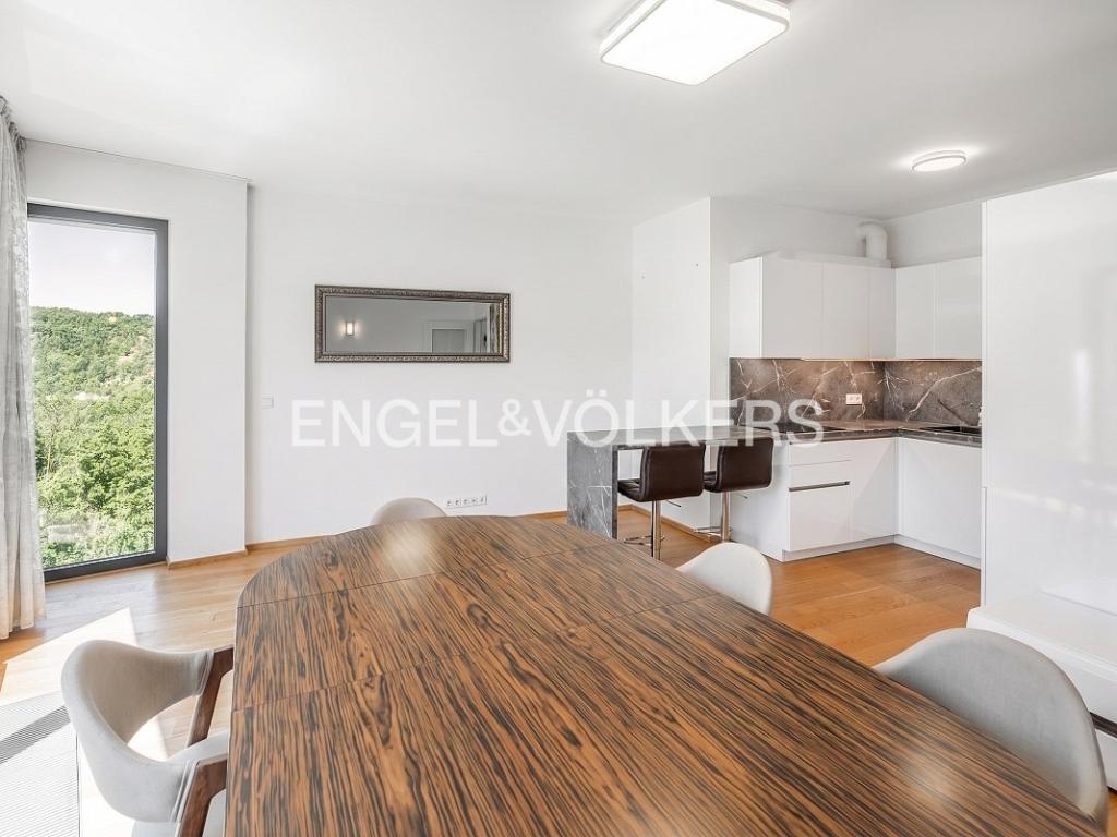 Pronájem bytu 3+kk 72 m2