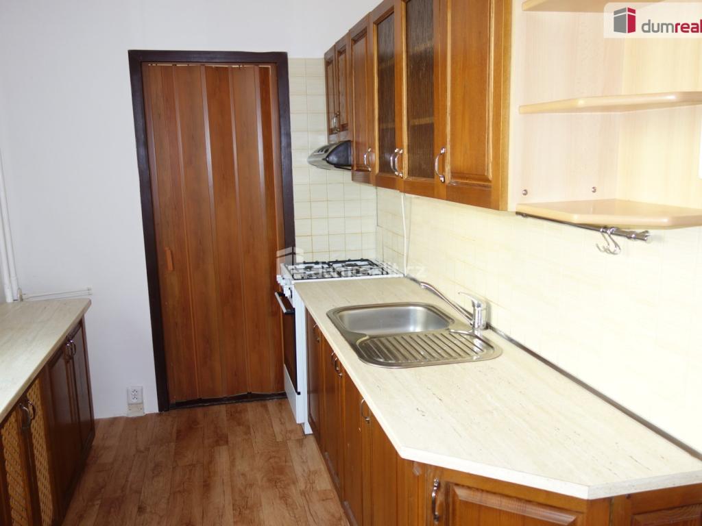 Prodej bytu 3+1 74 m2, Rousínov – náhled fotky 10