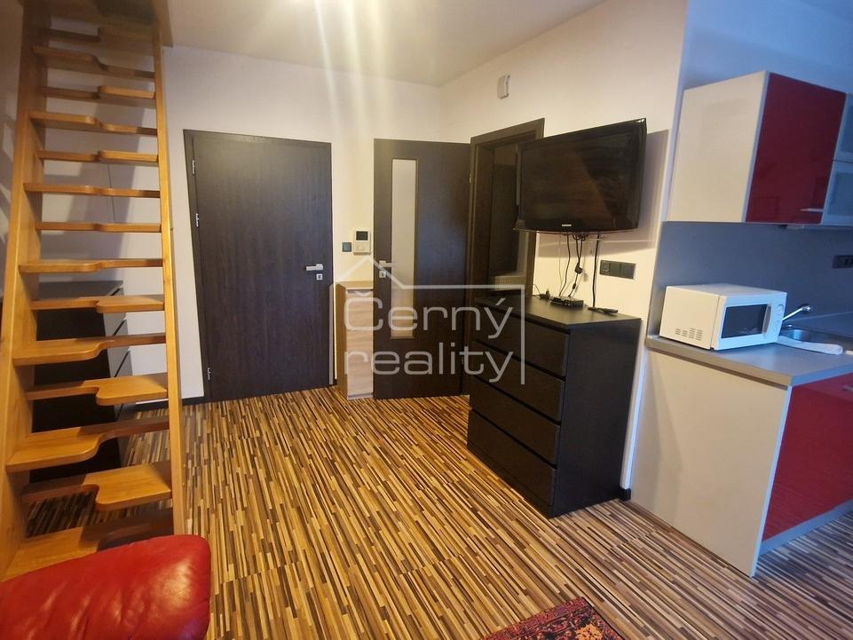 Pronájem bytu 1+kk 50 m2