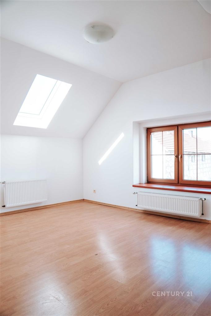 Pronájem bytu 3+1 83 m2