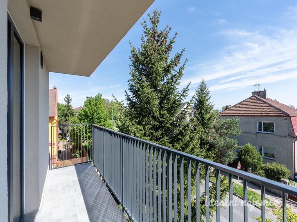 Pronájem bytu 2+kk 42 m2, Praha – náhled fotky 21