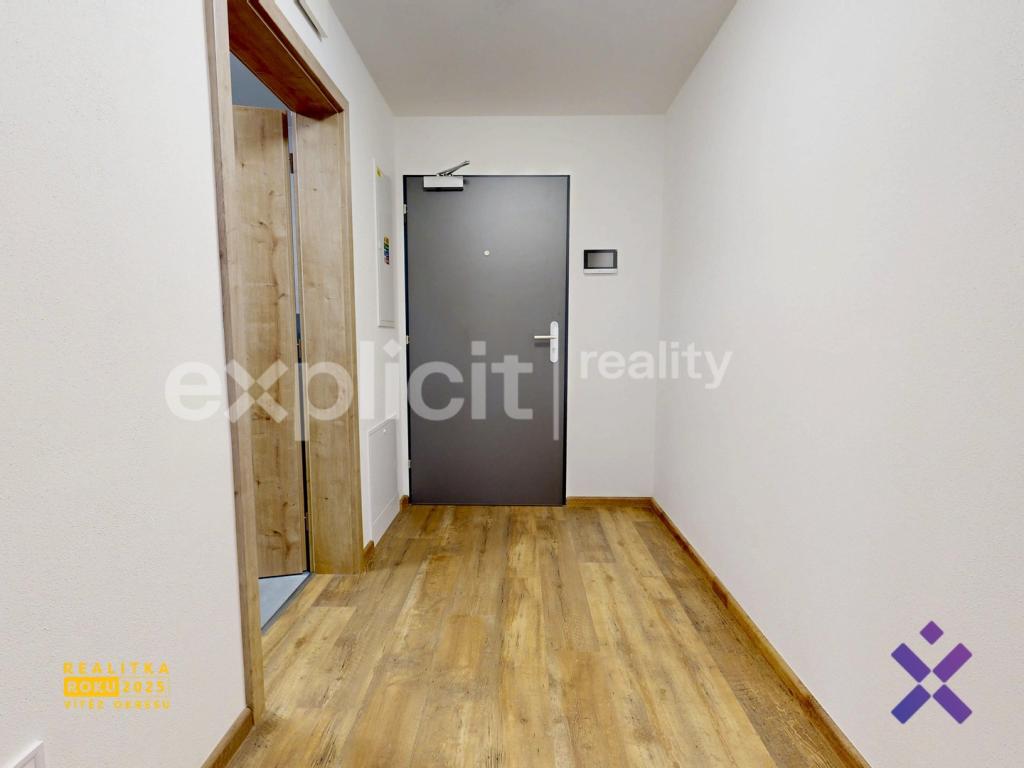 Pronájem bytu 1+kk 33 m2, Uherský Brod – náhled fotky 6
