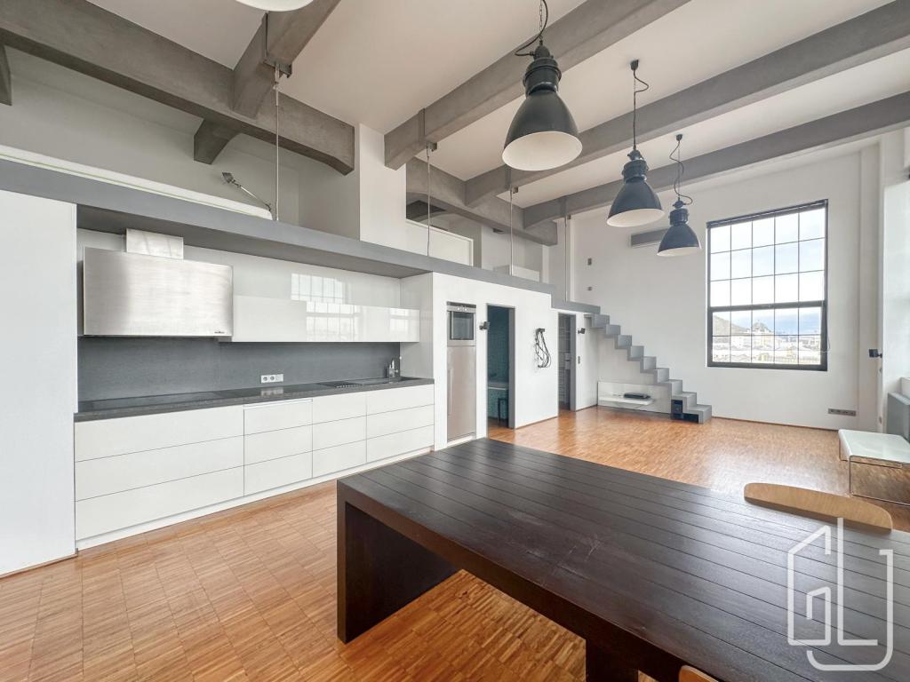 Pronájem bytu 2+kk 114 m2