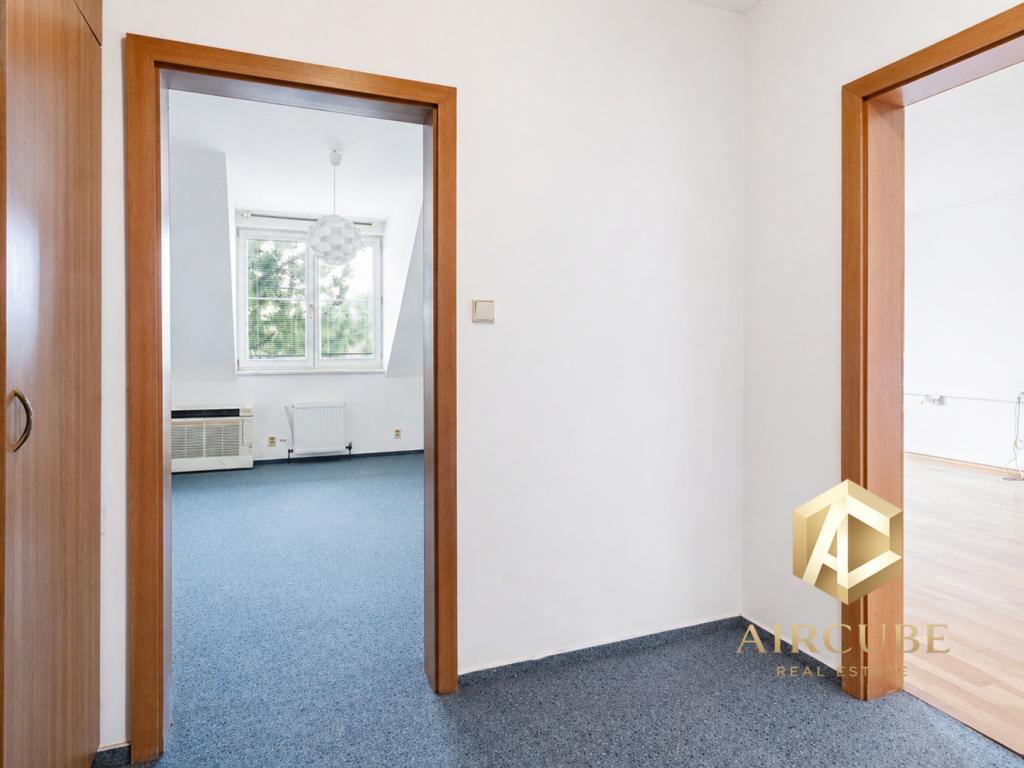 Pronájem bytu 3+1 92 m2, Praha – náhled fotky 17