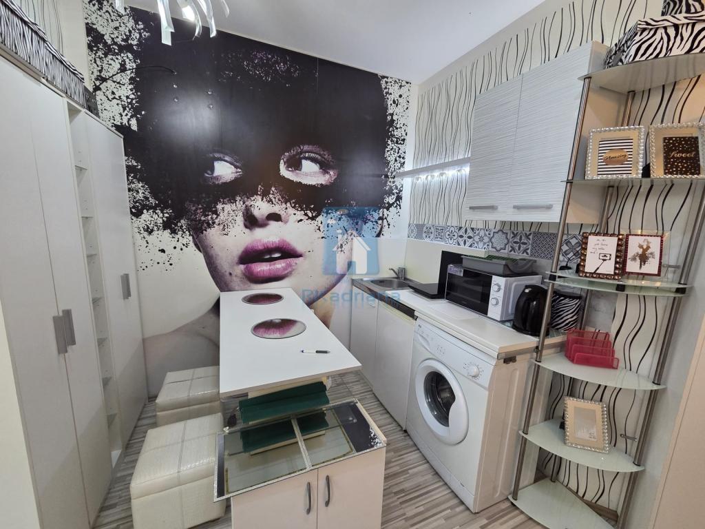 Pronájem bytu 1+kk 28 m2