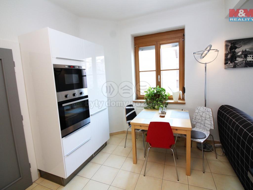 Pronajem bytu 2+kk 42 m2