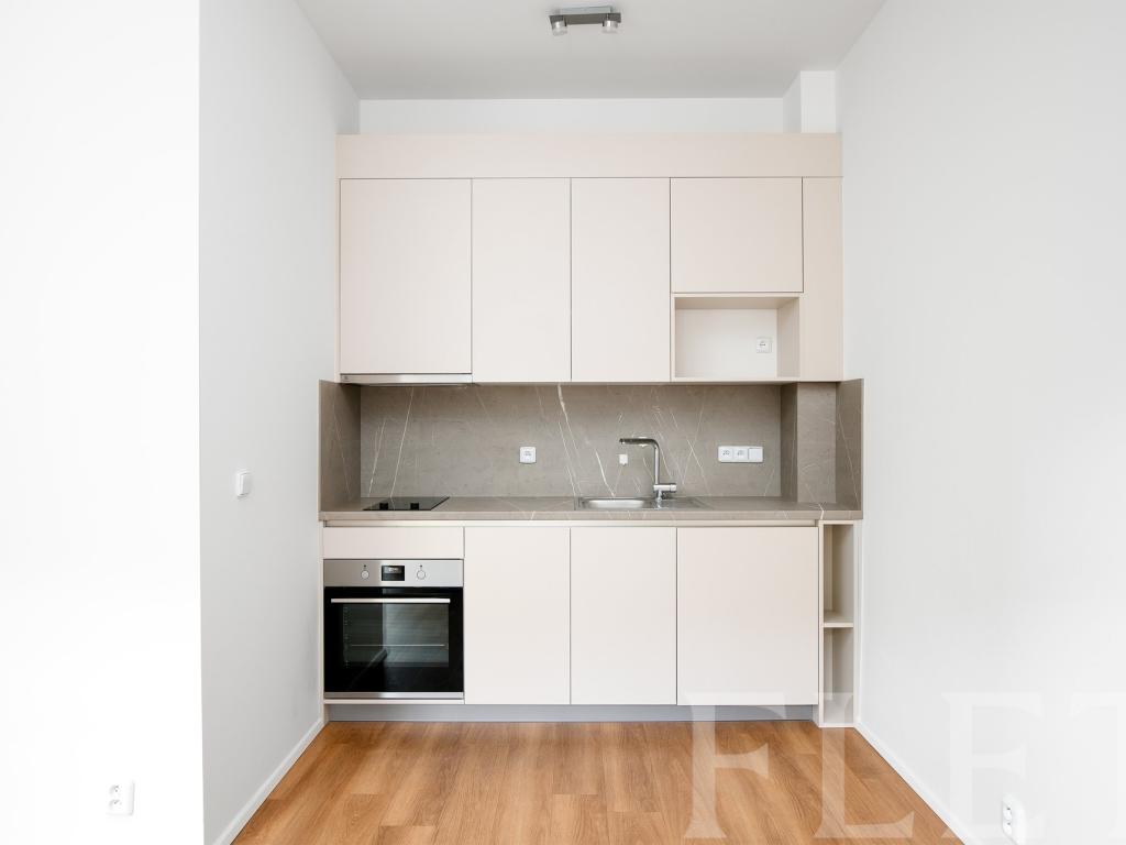 Pronájem bytu 1+kk 25 m² – pohled 4