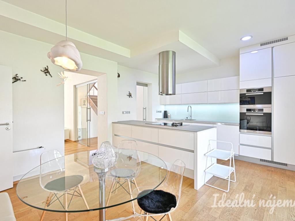 Pronájem bytu 5+kk 190 m2