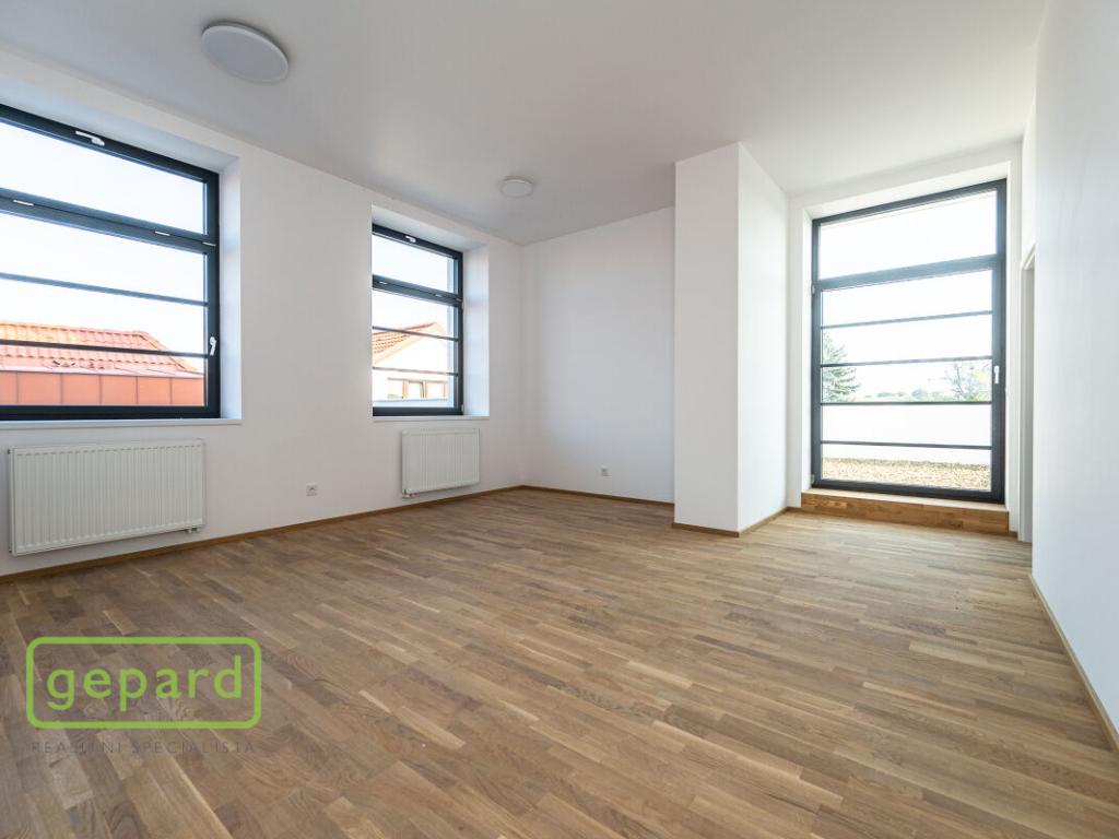 Prodej bytu 4+kk 95 m² – pohled 3