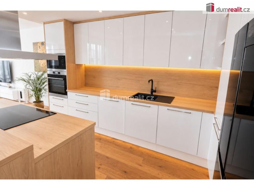 Prodej domu 280 m2, Praha – náhled fotky 18