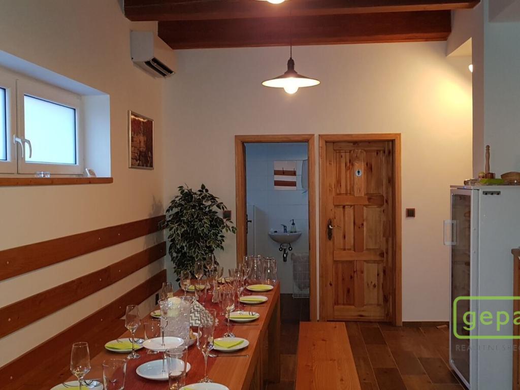Prodej domu 208 m2, České Budějovice – náhled fotky 16