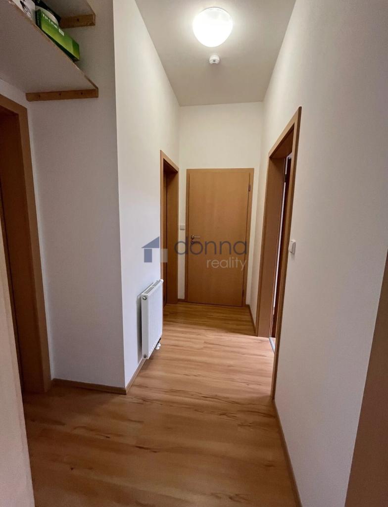 Pronájem bytu 2+kk 55 m2, Praha – náhled fotky 13