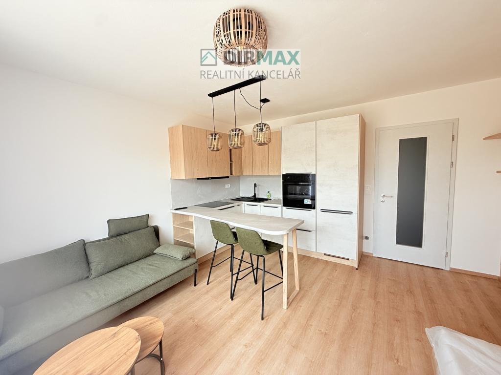 Pronájem bytu 1+kk 32 m2