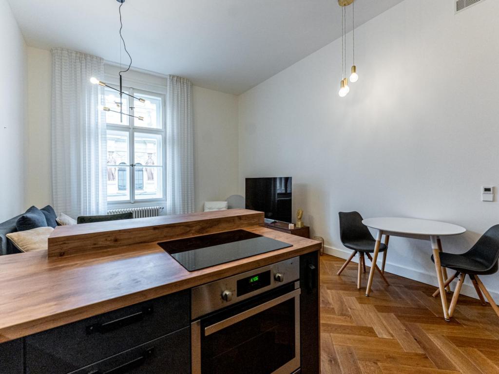 Pronájem bytu 2+kk 72 m2