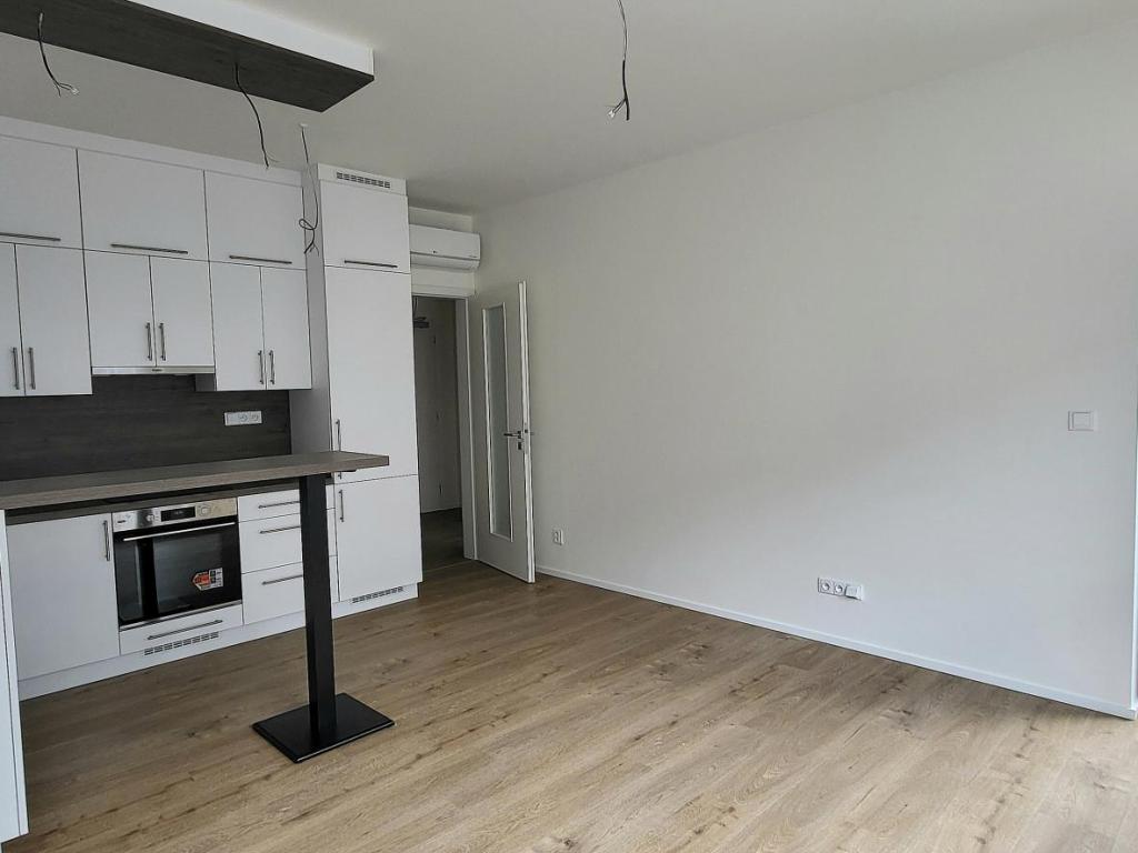 Pronájem bytu 2+kk 50 m2