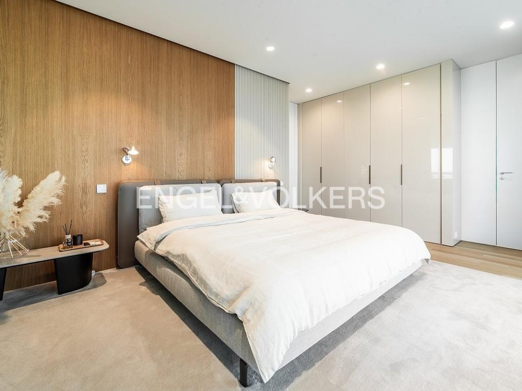 Pronájem bytu 3+kk 132 m2