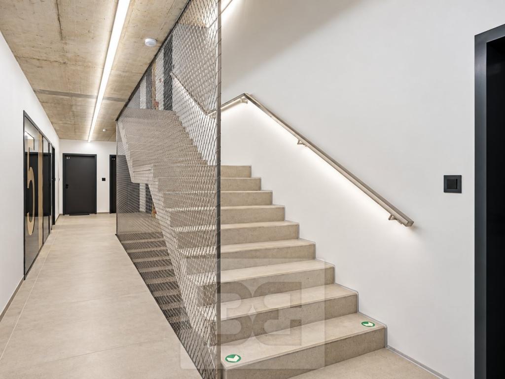 Prodej bytu 1+kk 38 m2, Praha – náhled fotky 15