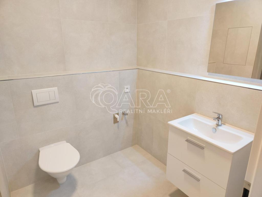 Prodej bytu 1+kk 32 m2, Praha – náhled fotky 10