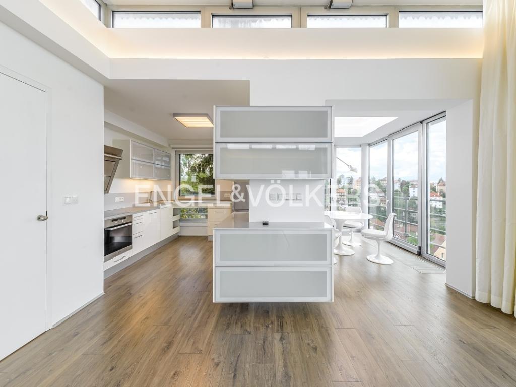 Pronájem bytu 5+kk 190 m2