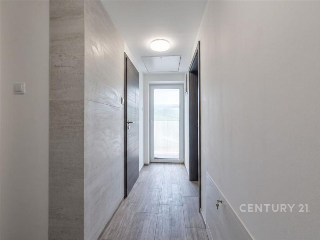 Pronájem bytu 2+kk 44 m2