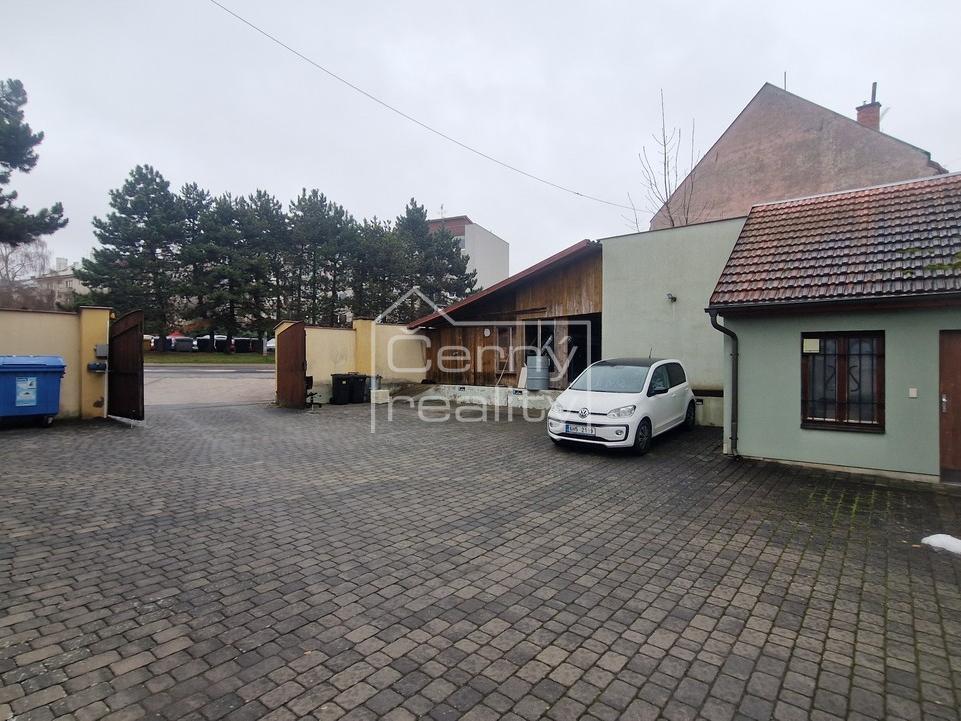 Pronájem bytu 1+kk 50 m² – další