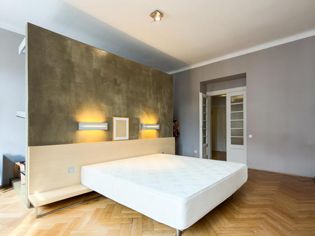 Pronájem bytu 3+kk 120 m2