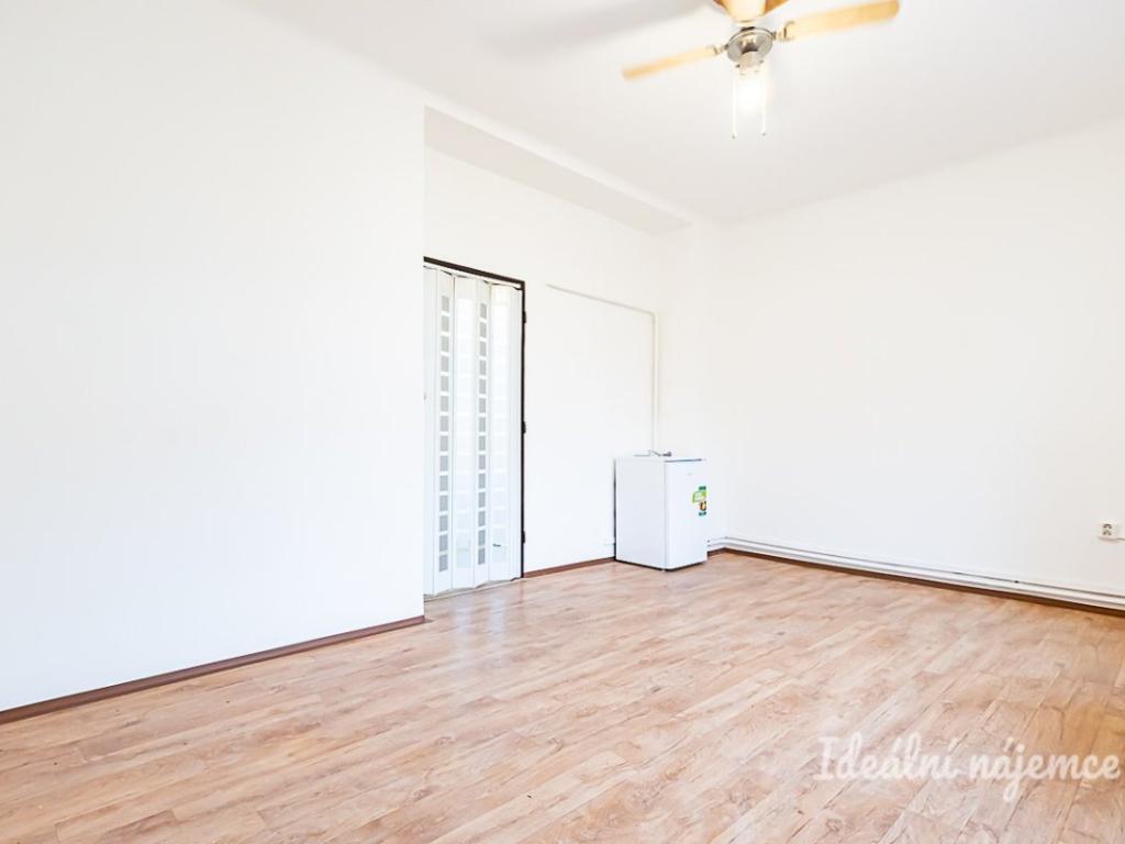 Pronájem bytu 1+kk 23 m2