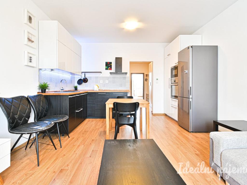 Pronájem bytu 2+kk 56 m2