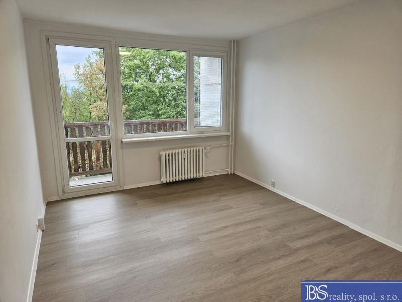 Pronájem bytu 2+1 62 m² – pohled 6