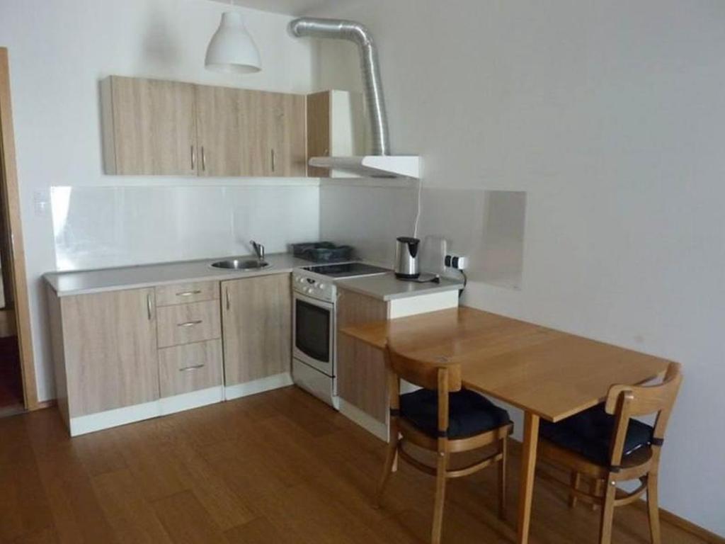 Pronájem bytu 1+kk 35 m2, Praha – náhled fotky 2