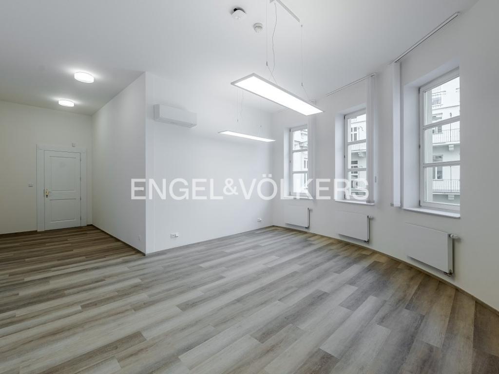 Pronájem bytu 5+1 156 m2