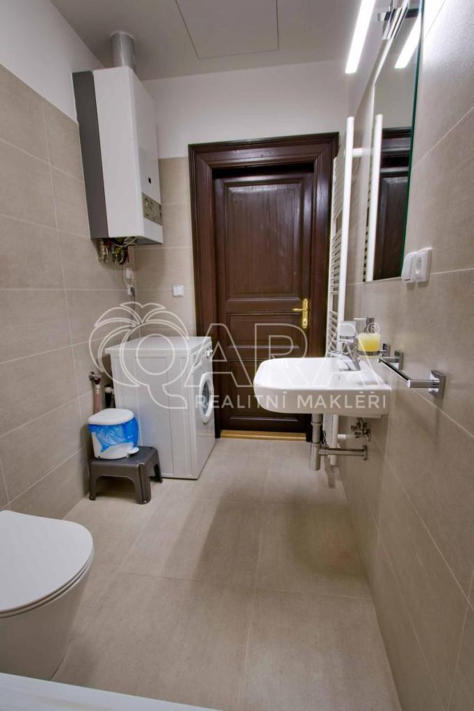Pronájem bytu 2+kk 65 m2, Praha – náhled fotky 9