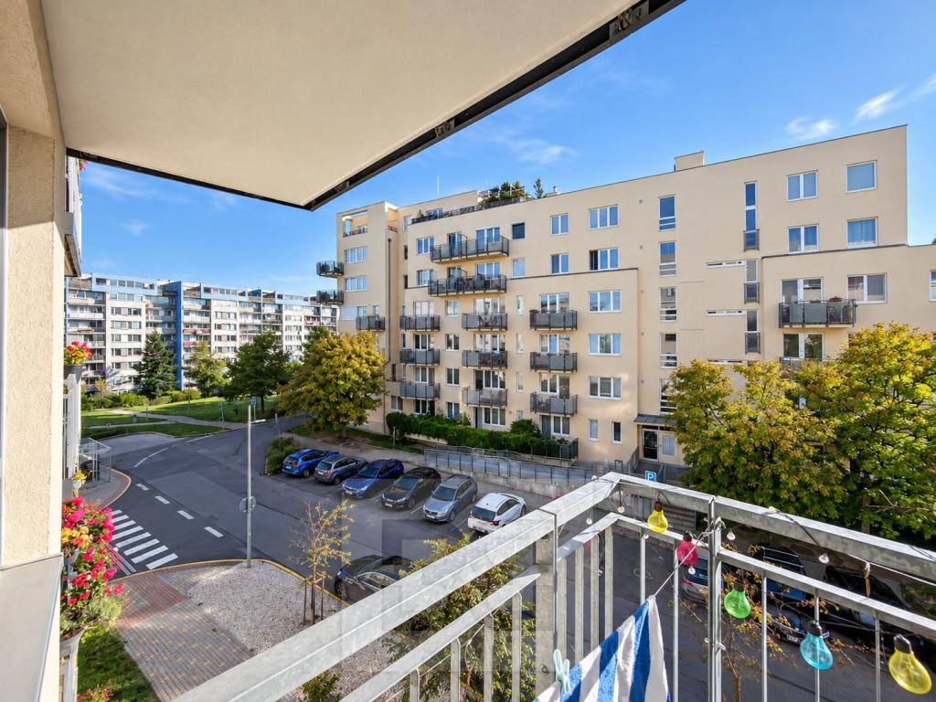 Pronájem bytu 1+kk 35 m2, Praha – náhled fotky 9
