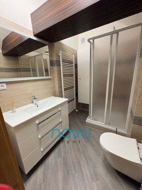 Pronájem bytu 3+1 115 m2, Praha – náhled fotky 9