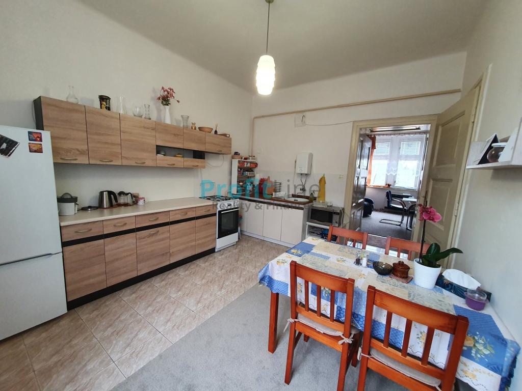 Prodej bytu 2+kk 50 m² – pohled 2