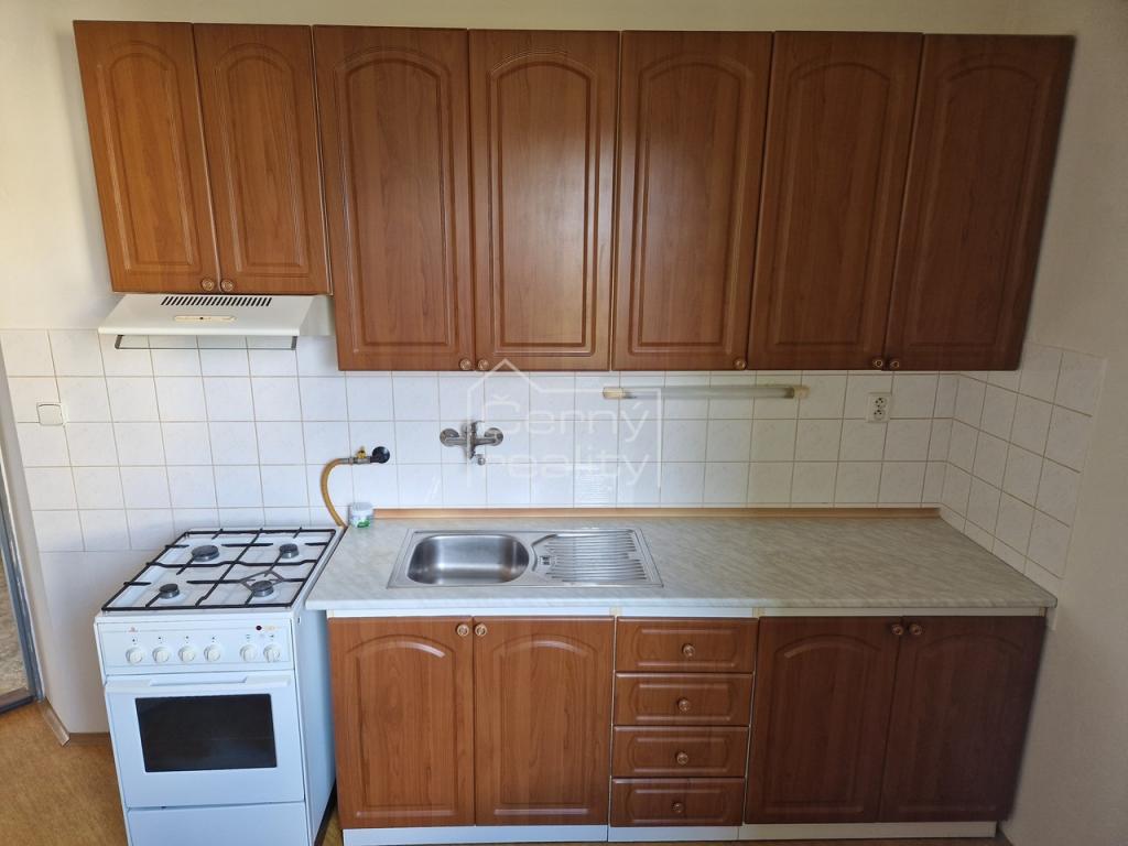 Pronájem bytu 2+1 55 m2, Sezemice – náhled fotky 6