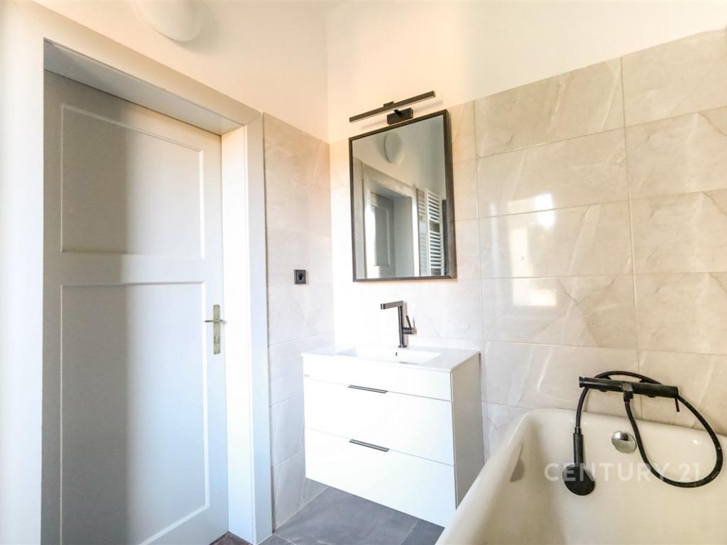 Pronájem bytu 2+1 64 m2