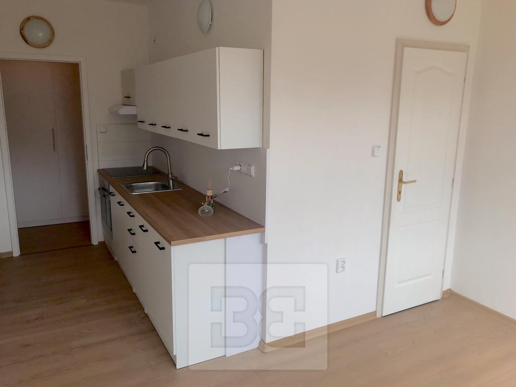 Pronájem bytu 2+kk 49 m2