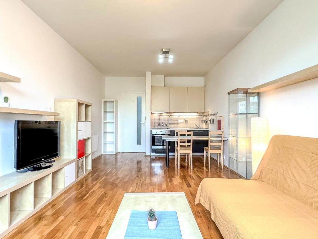 Pronájem bytu 1+kk 32 m2